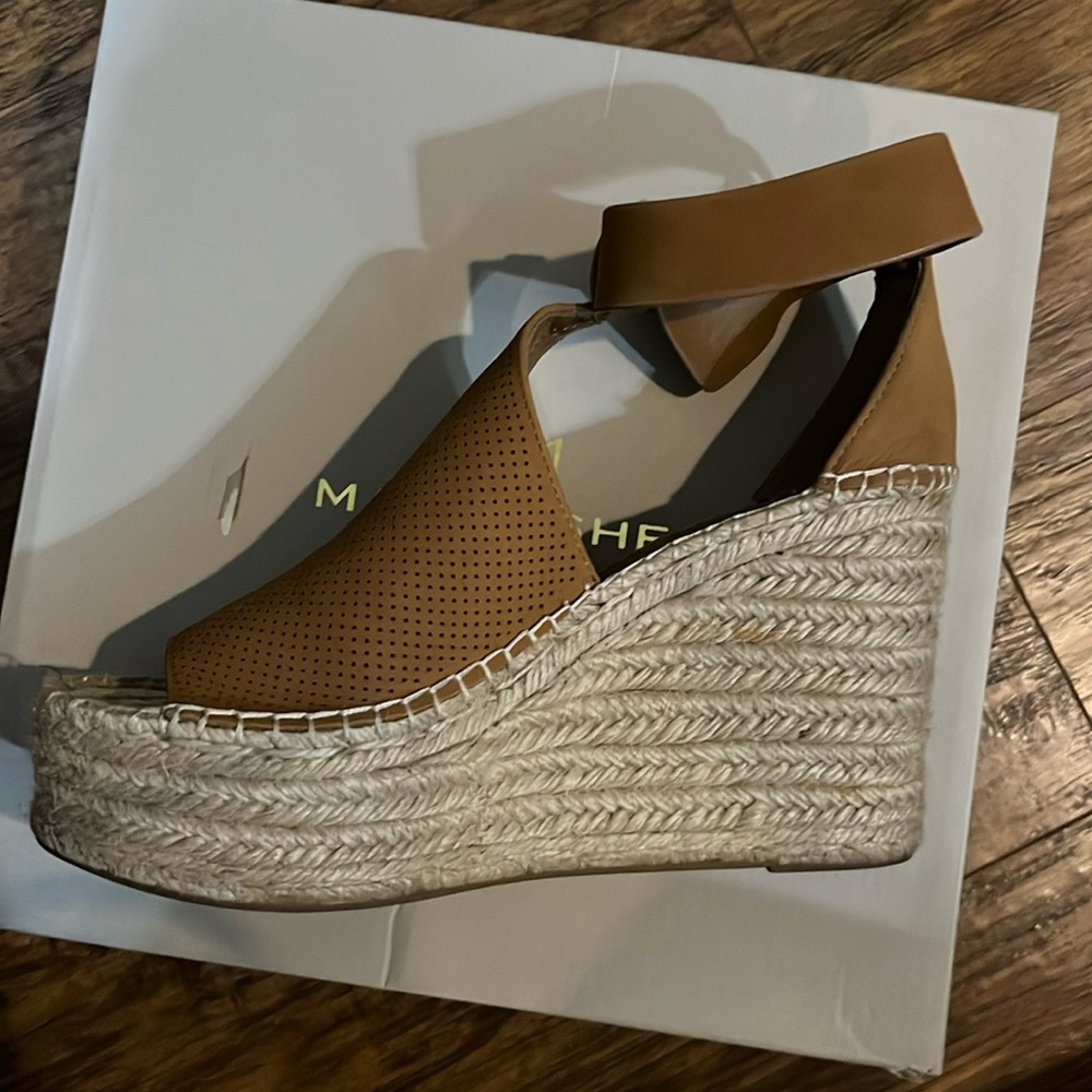 Marc Fisher Annie wedge